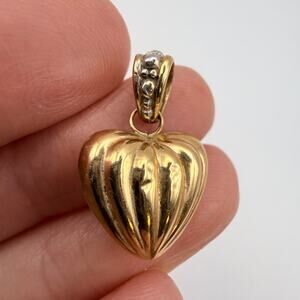 Vintage JACMEL JEWELRY JCM 14k Yellow Gold Puffy Heart Charm Pendant Love 1.3g